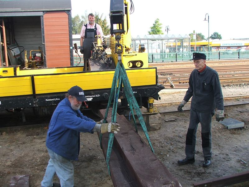 2009-09-30, Museumsbahn Weichenbau13.JPG